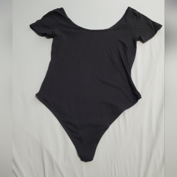 Black Swoop Neck Black Bodysuit - Large - Picture 2 of 4